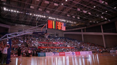 手机星河照亮加时奇迹——回溯2016年株洲那场停电不停爱的篮球夜