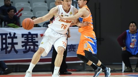 弗神独舞耀全场，上海客场大胜浙江迎来季后赛曙光