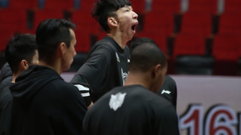 新疆男篮新春蓄力 周琦磨合待发剑指冠军