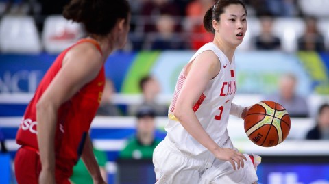 定格法国南特的荣耀时刻：回眸中国女篮的里约落选赛突围之路