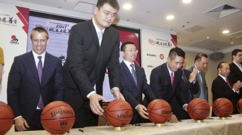 姚明香港出席姚基金慈善赛记者会 以体育人践行公益初心