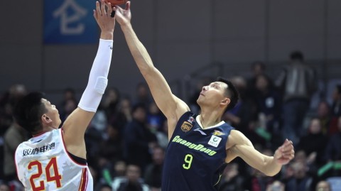 易建联双二十力压群雄，广东客场大胜八一送对手四连败